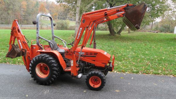 KUBOTA B20 USZCZELKA GŁOWICY